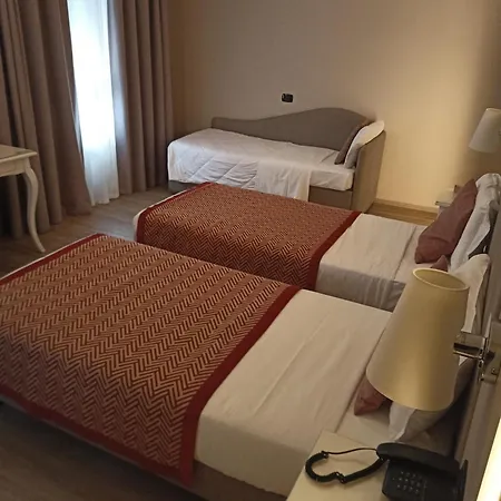 Malpensa 4*